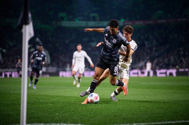 MOENCHENGLADBACH, GERMANY - 27 Eylül 2025: Fares Chaibi, Philipp Sander - Bundesliga Borussia Moenchengladbach-Eintracht Frankfurt maçı Borussia Park 'ta.