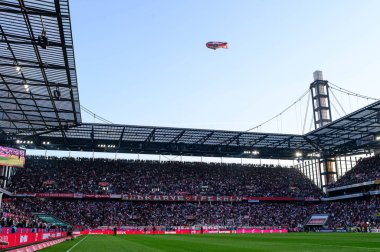 COLOGNE, GERMANY - 28 SEPTEMBER, 2025: Zeplin - 1.FC Koeln vs VfB Stuttgart futbol maçı Rhein Energie Stadion 'da.