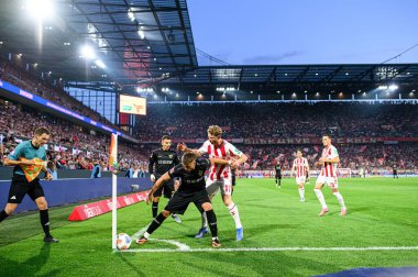 COLOGNE, GERMANY - 28 SEPTEMBER, 2025: - 1.FC Koeln-VfB Stuttgart futbol karşılaşması Rhein Enerji Stadyumu 'nda.