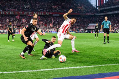 COLOGNE, GERMANY - 28 SEPTEMBER, 2025: - 1.FC Koeln-VfB Stuttgart futbol karşılaşması Rhein Enerji Stadyumu 'nda.