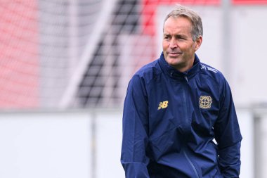 LEVERKUSEN, GERMANY - 30 SEPTEMBER, 2025: Kasper Hjulmand - UEFA Champions League, MD-1, practice FC Bayer 04 Leverkusen at BayArena. 