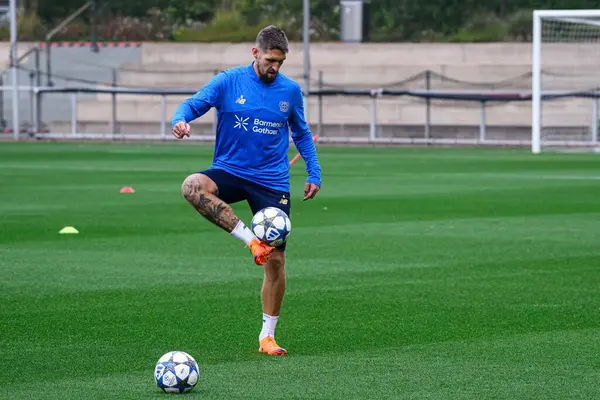 LEVERKUSEN, GERMANY - 30 SEPTEMBER, 2025: Robert Andrich - UEFA Champions League, MD-1, practice FC Bayer 04 Leverkusen at BayArena. 