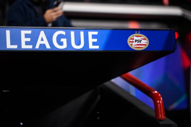 LEVERKUSEN, GERMANY - 1 OCTOBER, 2025: Logo yavrusu, PSV - Bayer 04 Leverkusen ile Bayarena 'da PSV Eindhoven arasındaki UEFA Şampiyonlar Ligi futbol maçı.