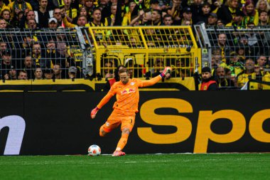 DORTMUND, GERMANY - 4 Ekim 2025: Peter Gulacsi - 1.Bundesliga maçı Borussia Dortmund - RB Leipzig 'e karşı Signal Iduna Park.