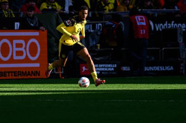 DORTMUND, GERMANY - 4 Ekim 2025: Felix Nmecha - 1.Bundesliga maçı Borussia Dortmund - RB Leipzig 'e karşı Signal Iduna Park.