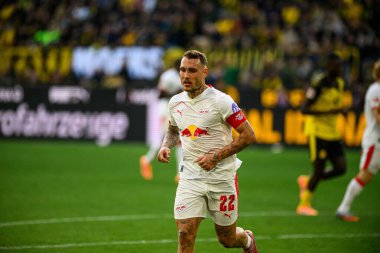 DORTMUND, GERMANY - 4 Ekim 2025: David Raum - 1.Bundesliga maçı Borussia Dortmund - RB Leipzig 'e karşı Signal Iduna Park.