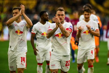 DORTMUND, GERMANY - 4 Ekim 2025: David Raum - 1.Bundesliga maçı Borussia Dortmund - RB Leipzig 'e karşı Signal Iduna Park.
