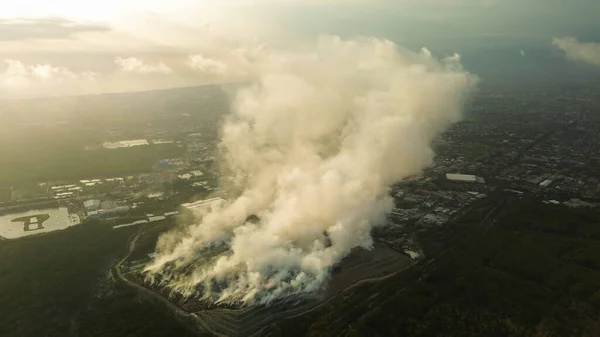Aerial View Long Range Fire Large Landfill Garbage Thick Cloud — Stock Photo, Image