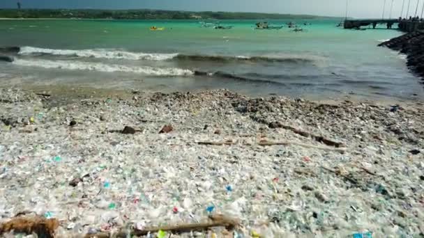 Вид Воздуха Пляж Индийского Океана Бали Замусоренный Пластиковым Мусором Экологическая — стоковое видео