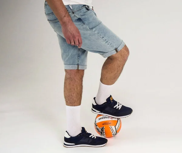 Orrange Ball Schöne Weiße Socken — Stockfoto