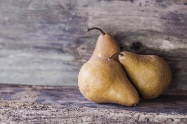 Taze armutlar hala izole bir hayat. Yüksek kalite fotoğraf