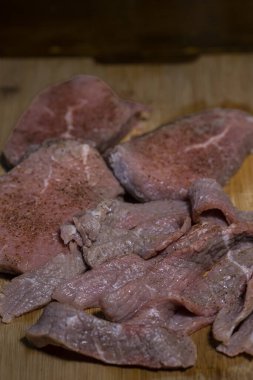 Yuvarlak etten yapılmamış sığır gözü. Yüksek kalite fotoğraf