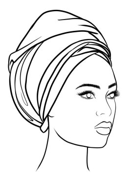 Geleneksel başörtüsü çizgili güzel Afrikalı kadın.
