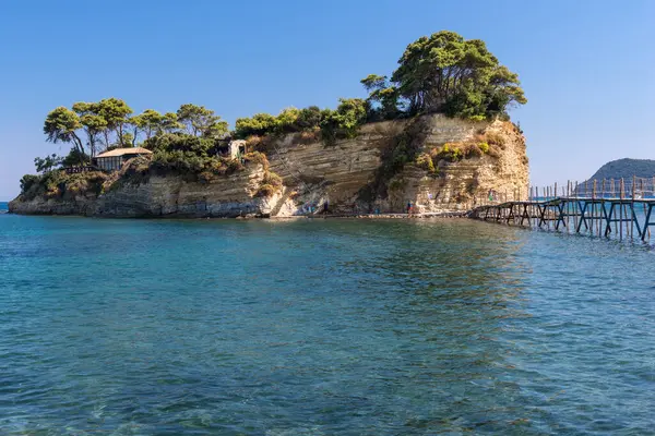 Ponte Madeira Para Pequena Ilha Agios Sostris Perto Zakynthos Grécia — Fotografia de Stock