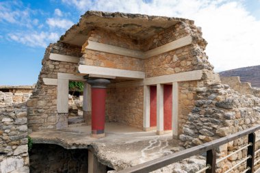 Knossos Kraliyet Sarayı 'nın kalıntıları Minos medenileşme dönemi Güney Propilaeum' un anıtsal yapısı