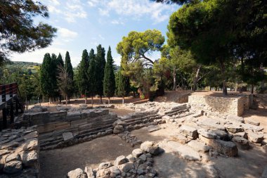 Knossos Kraliyet Sarayı 'nın kalıntıları. Minos medeniyet dönemi geçit töreni koridoru.