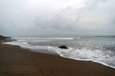 Pelabuhan Ratu Sukabumi, Batı Java 'da çok güzel deniz suyu olan güzel bir sahil.