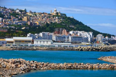 Cezayir 'in başkenti Afrika' nın Katolik Bazilikası