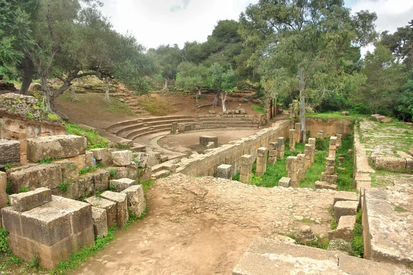 Cezayir 'deki Roma şehri Tipaza' nın kalıntıları