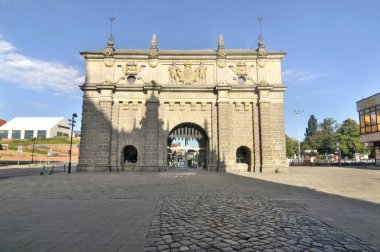 Polonya 'nın eski Gdansk kasabasındaki Upland Gate.