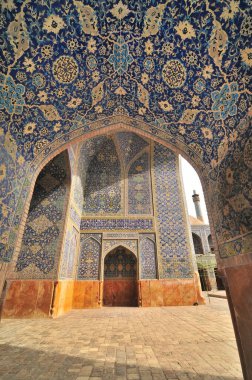 İsfahan 'da Pers dekoratif mimari sanatı