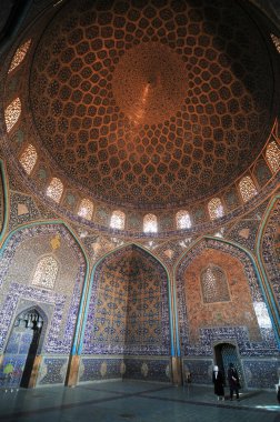 İsfahan 'da Pers dekoratif mimari sanatı