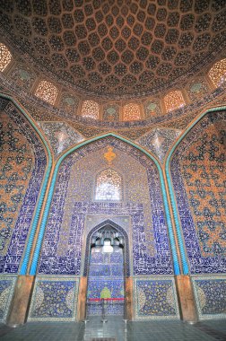 İsfahan 'da Pers dekoratif mimari sanatı