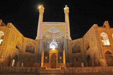 İran 'ın İsfahan kentindeki Şah Camii.