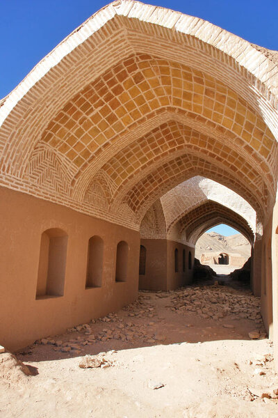 Башня молчания, построенная зороастрийцами для воплощения в Язде, Иран