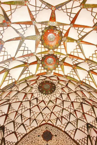Tabatabaei Evi - İran 'ın Kashan kentindeki tarihi bir müze