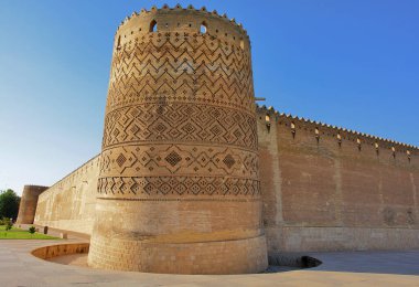     İran 'ın Şii şehir merkezinde bulunan Karim Khan Kalesi                            