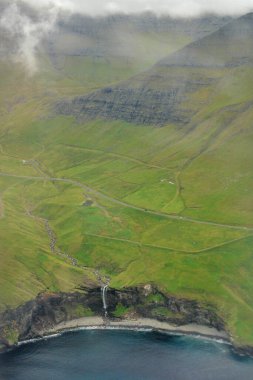       Gsadalur Vgar Adası Faroe Adalarında Şelale                         