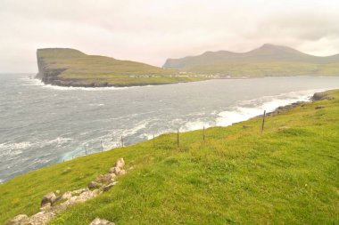          Faroe Adaları 'nın Noroyar Bölgesi' ndeki Boroy adasındaki Mli mezrası..                       