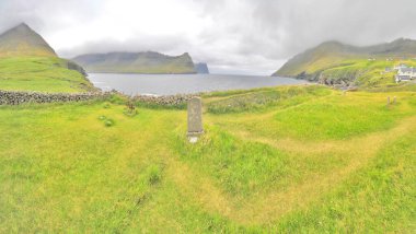 Faroe Adaları 'ndaki Vidareidi köyündeki kilise, Atlatntic Okyanusu, Danimarka