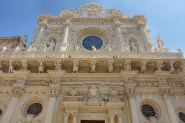 İtalya, Lecce 'deki Barok tarzı kilise Bazilikası di Santa Croce.