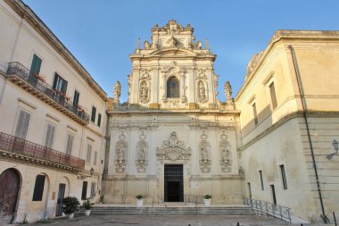 Tarih merkezi Lecce 'deki Maria del Carmine Kilisesi.