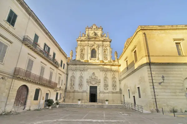 Tarih merkezi Lecce 'deki Maria del Carmine Kilisesi.