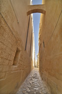 İtalya 'nın Ostuni şehrinin dar sokakları