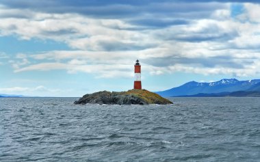 Les Eclaireurs deniz feneri Ushuaia 'nın doğusunda Beagle Channel' da Tierra del Fuego, güney Arjantin.