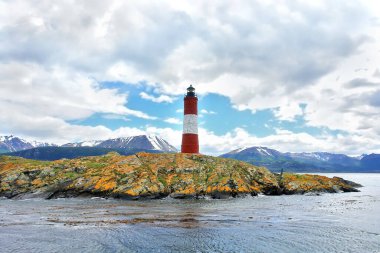 Les Eclaireurs deniz feneri Ushuaia 'nın doğusunda Beagle Channel' da Tierra del Fuego, güney Arjantin.