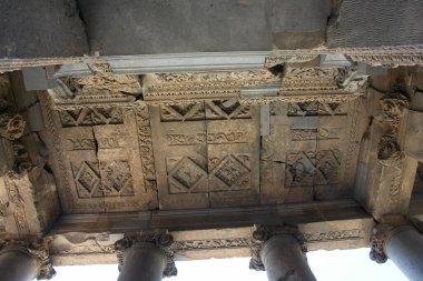 Garni Tapınağı Ermenistan 'daki tek Greko-Romen sütunlu bina..