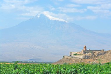 Ermenistan 'ın Ermenistan Ovası' ndaki Ermeni Manastırı Khor Virap