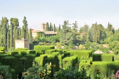 Granada, Endülüs, İspanya 'daki Alhambra sarayı ve kale kompleksi.