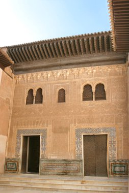 Granada, Endülüs, İspanya 'daki Alhambra sarayı ve kale kompleksi.
