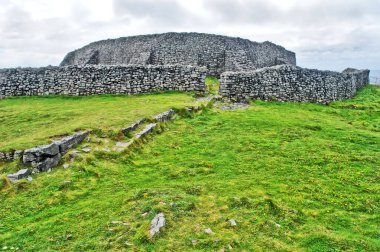 Dun Aengus - İrlanda Cumhuriyeti 'nin Galway ilçesinin Aran Adaları' ndaki tarih öncesi tepe kaleleri