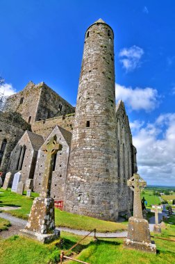 Cashel Kayası. İrlanda 'nın Cashel şehrinde tarihi bir yer.. 
