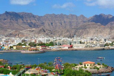  Aden 'in görüntüsü - bir liman şehri, Kızıl Deniz' in doğu yakasında, Yemen                              