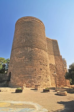      Bakire Kulesi - Eski Şehir, Bakü, Azerbaycan 'daki 12. yüzyıl anıtı                          