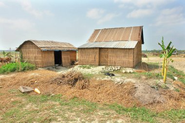    Bangladeş 'teki fakir köyler                           