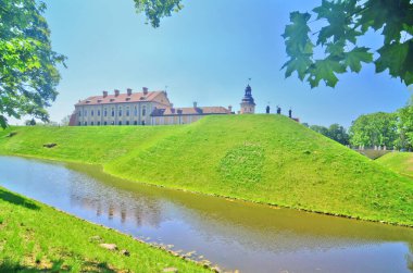 Belarus 'taki Radziwi ailesinin Nesvizh Kalesi